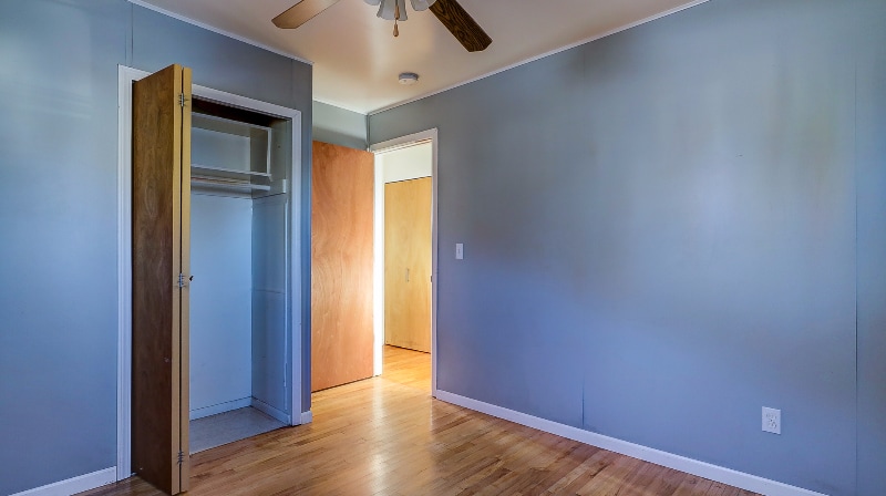 Front corner bedroom - 1285 Commonwealth Ave