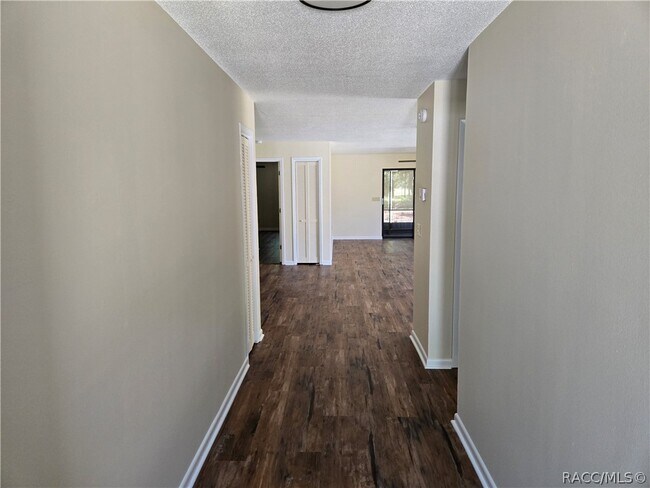 Building Photo - 79 Chinaberry Cir