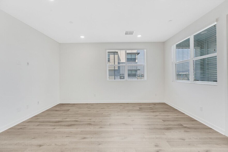 Building Photo - 4085 E Liliana Paseo