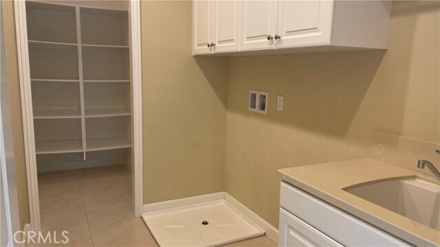 Building Photo - 71 Honeyflower