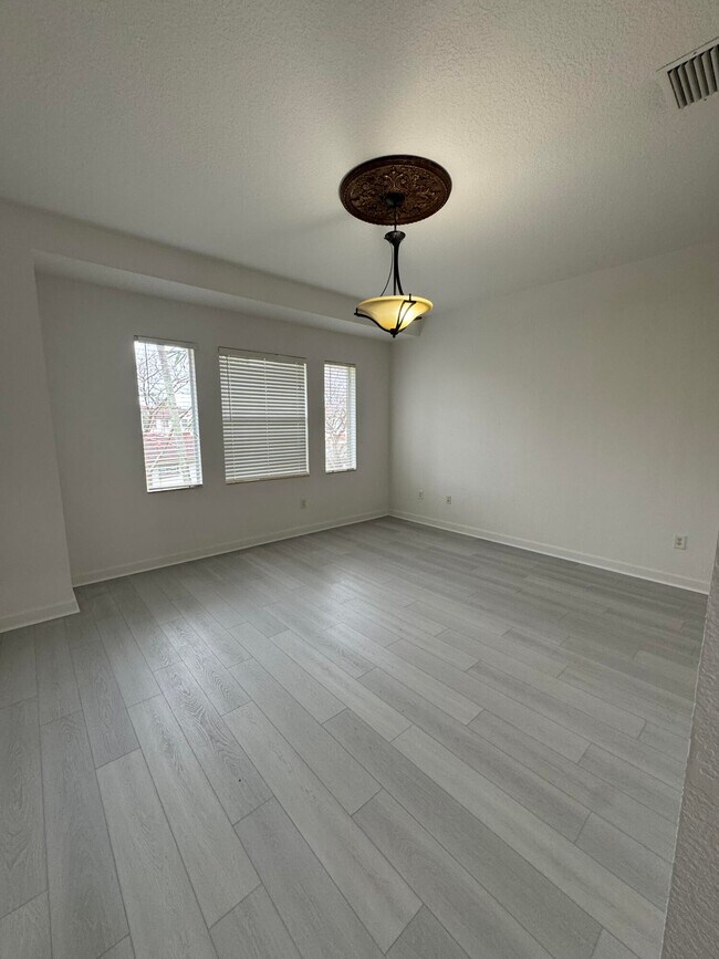 Building Photo - 6074 NW 116th Dr