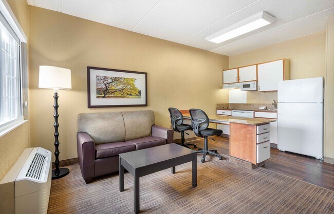 Building Photo - Furnished Studio-Secaucus - New York City Area