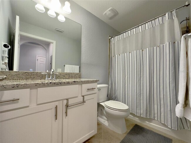 Building Photo - 14091 Heritage Landing Blvd