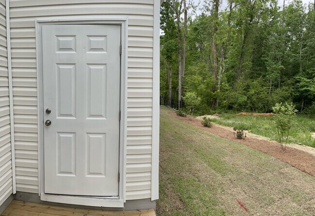 Outdoor Storage - 3021 Portico Ct