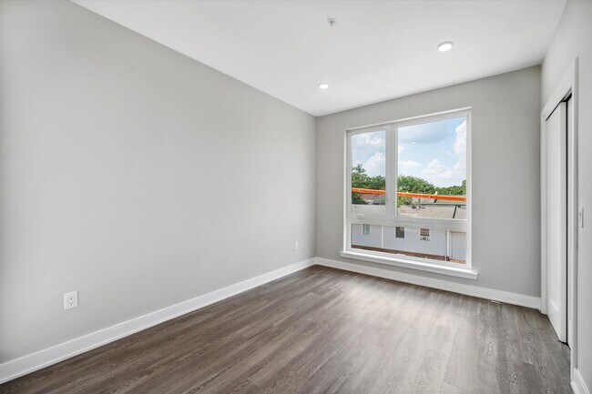 Building Photo - 1841 N Gratz St