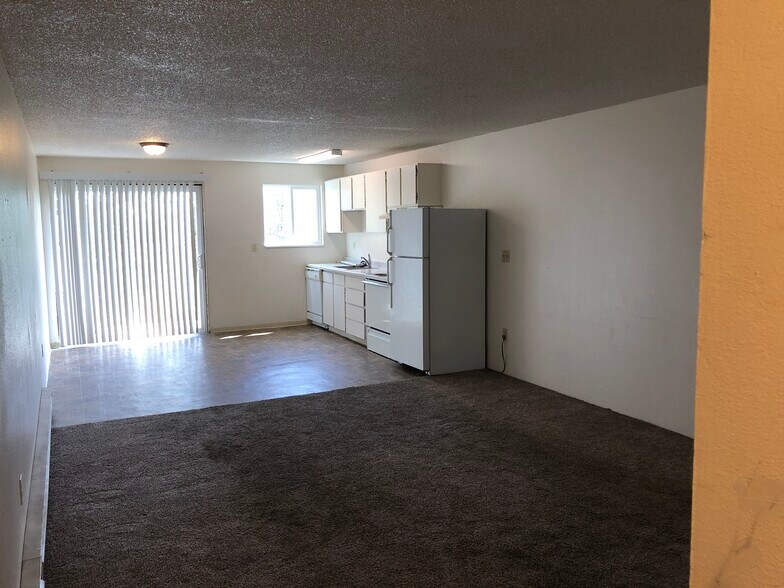Building Photo - 500 NE Maiden Ln