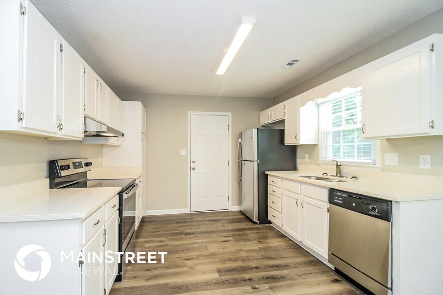 Building Photo - 1716 Carriage Cove Ln