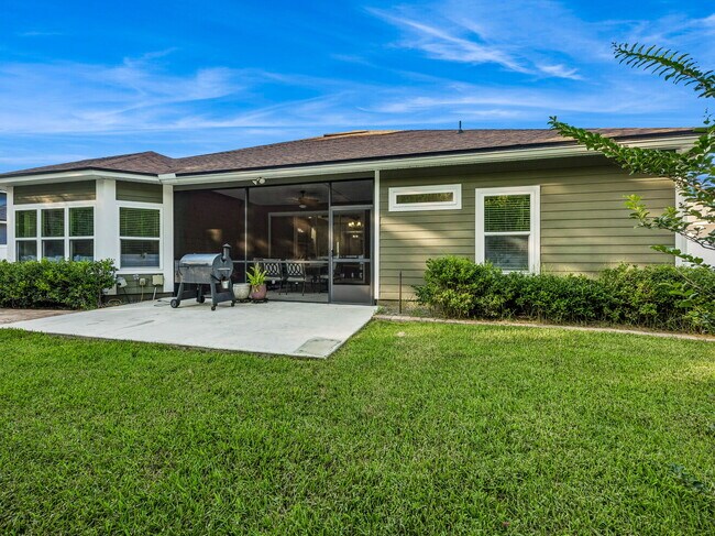 Building Photo - 79425 Plummer's Creek Dr