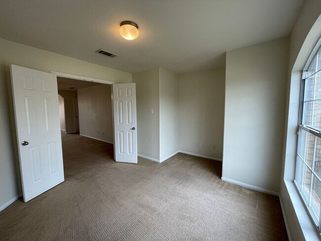 Building Photo - 6600 Taree Loop