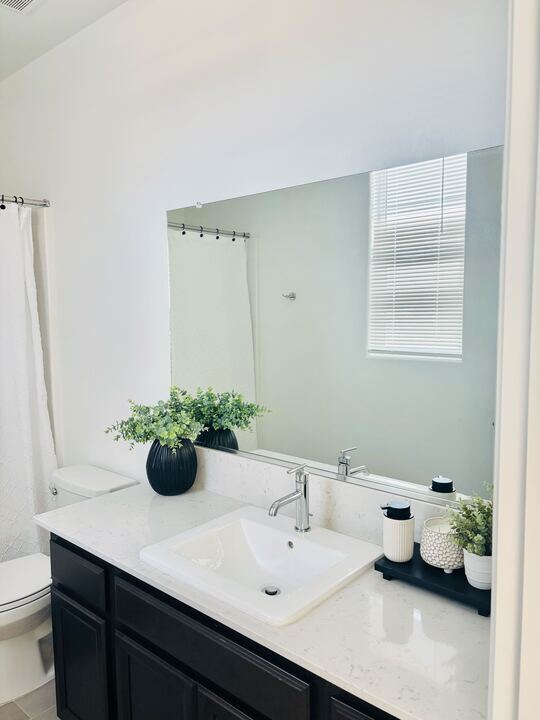 Building Photo - 9712 Maple Ter Ln