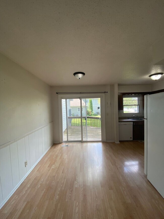 Building Photo - Spacious 2 Bedroom Condo in Ankeny!