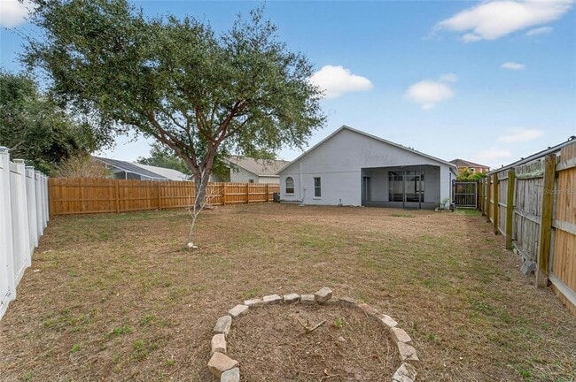 Building Photo - 11305 Symmes Lake Dr