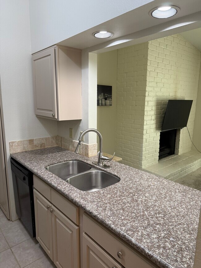 Building Photo - 2001 Bering Dr