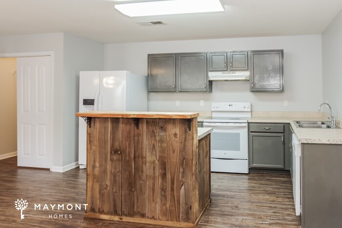 Building Photo - 157 Jesse Layne Dr