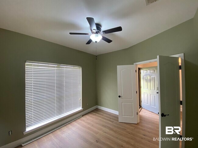 Building Photo - 24304 Raynagua Blvd