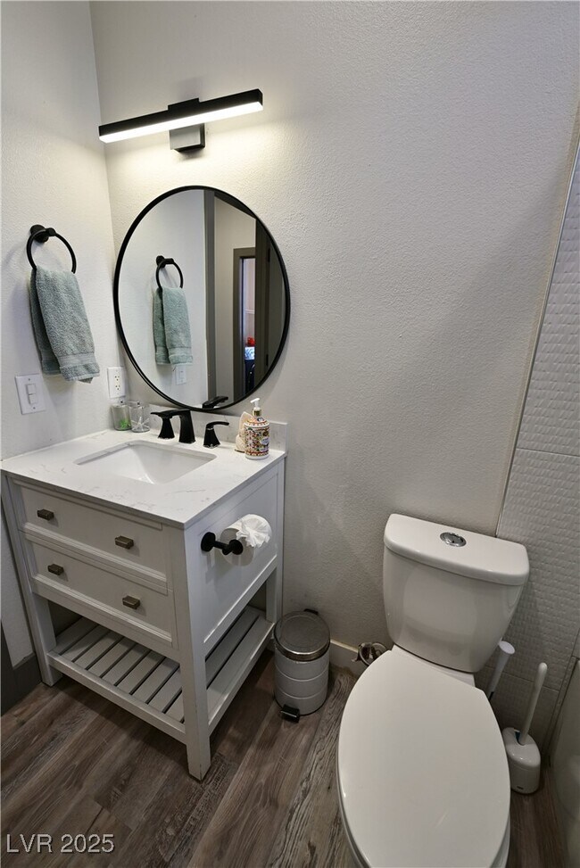 Building Photo - 10161 Bentley Oaks Ave