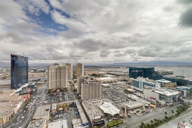Building Photo - 3722 S Las Vegas Blvd