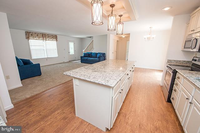 Building Photo - 18 Sabrina Dr