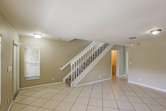 Building Photo - 964 Summit Lake Dr