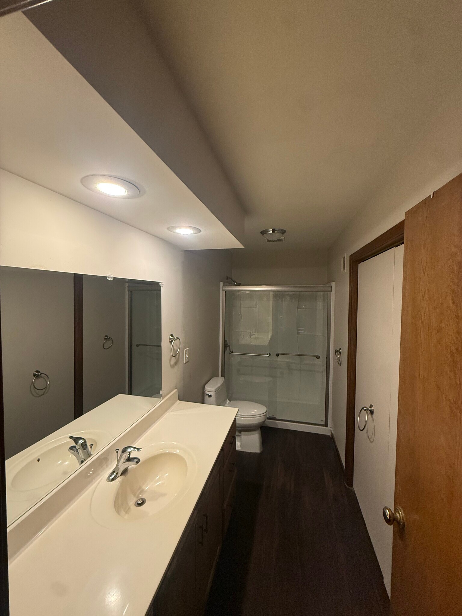 Building Photo - 1011 NW Porter Ct