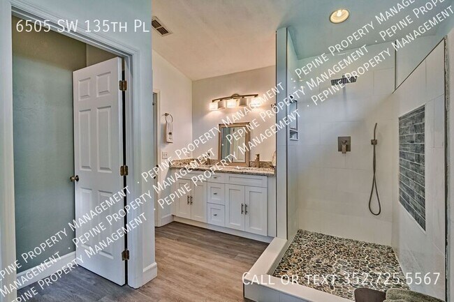 Building Photo - 6505 SW 135 Pl