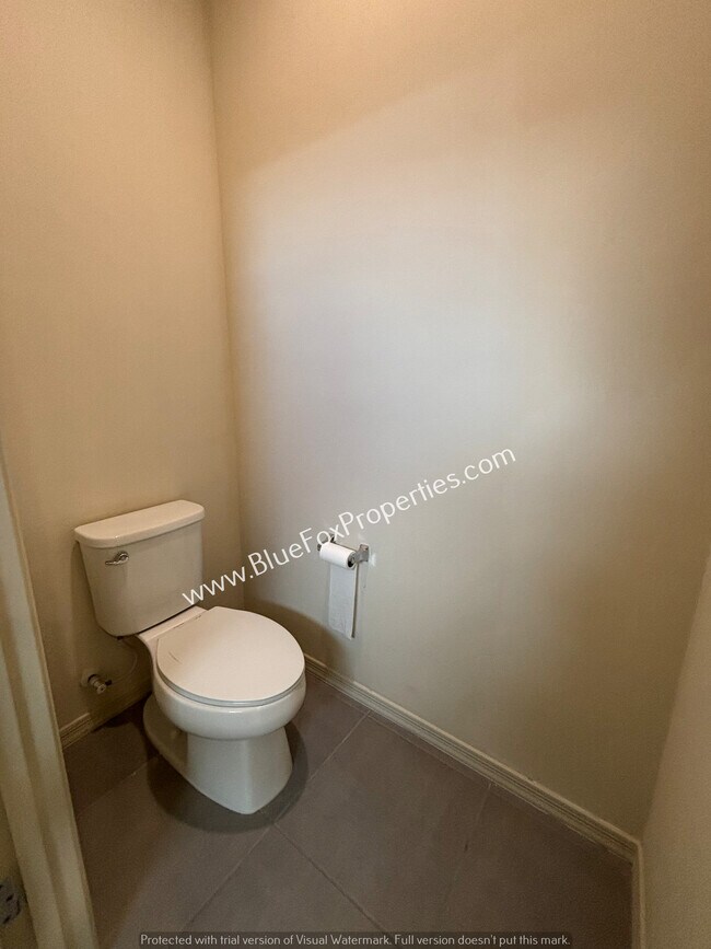 Building Photo - 13384 E Knipe Pl