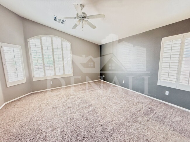 Building Photo - 4330 E Cottonwood Ln