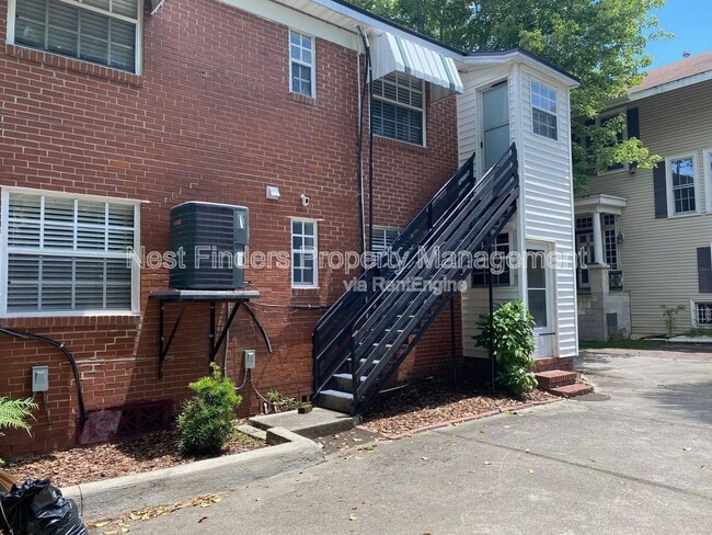 Building Photo - 1838 Cherry St