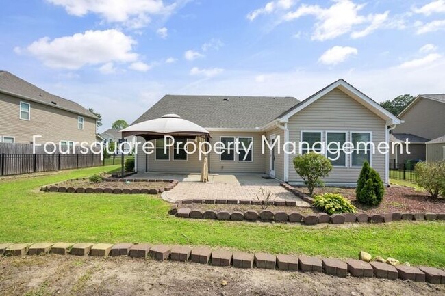 Building Photo - Single Family-Ranch Home | 2nd Floor Bonus...