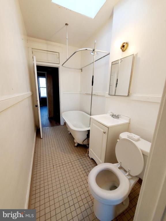 Building Photo - 2729 Ashland Ave