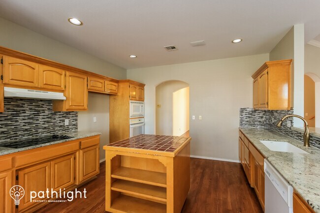 Building Photo - 703 N Butternut Ct, Broken Arrow, OK, 74012