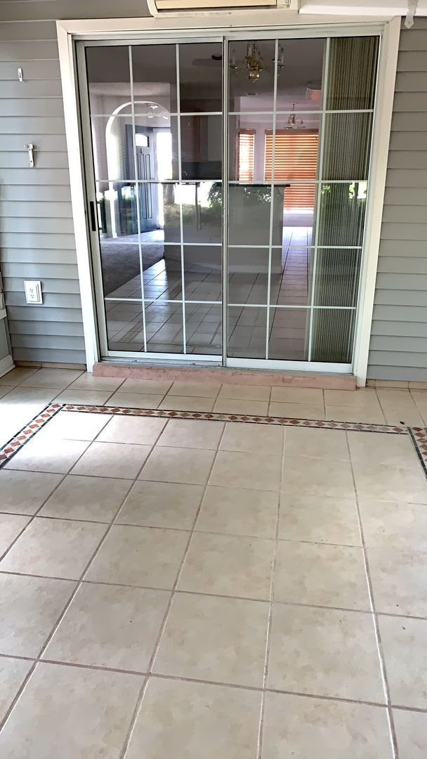 Building Photo - 3-Bedroom, 2-Baths located in desirable Ar...
