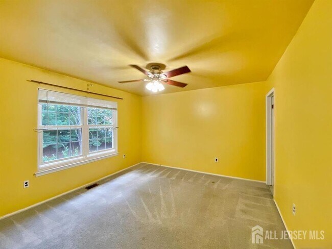 Building Photo - 47 Morgan Pl