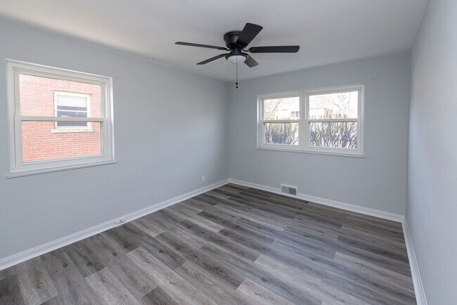 Building Photo - 3053 N Hegry Cir