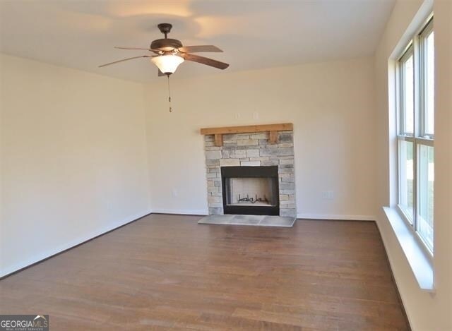 Building Photo - 412 Mossy Ln