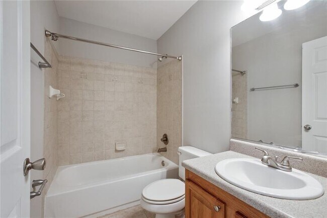 Building Photo - 308 Madison Ct