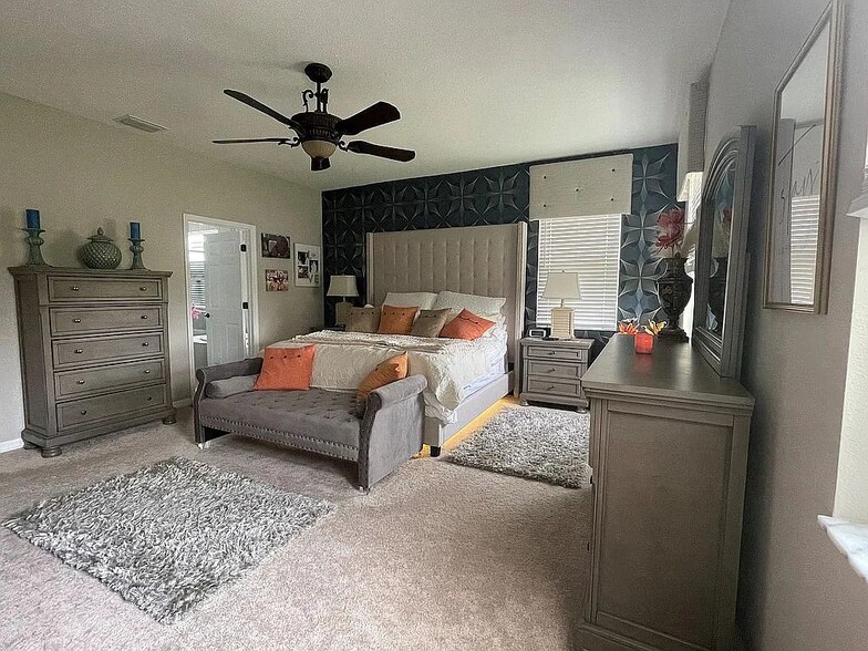 Master Bedroom - 5617 Trevesta Pl