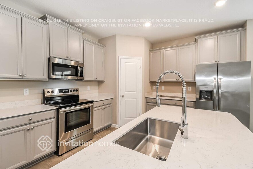 Building Photo - 6780 Falls Chase Ln