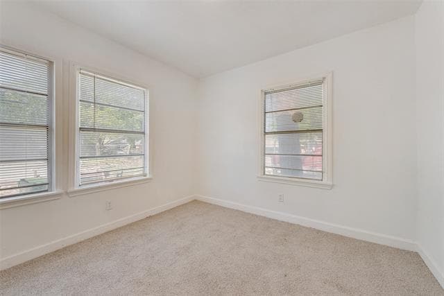 Building Photo - 203 East Pl