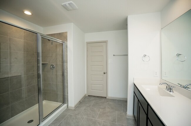 Building Photo - 3318 Parker Trce Dr