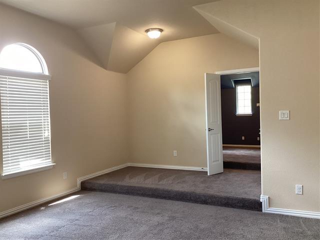 Building Photo - 1704 Hickory Chase Cir