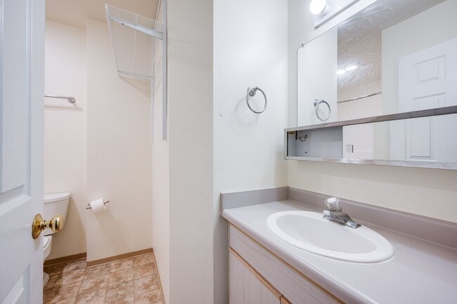 Building Photo - Your Perfect Home Near WSU – Spacious 3-Be...