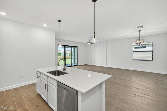 Building Photo - 14306 Winding Cedar Wy