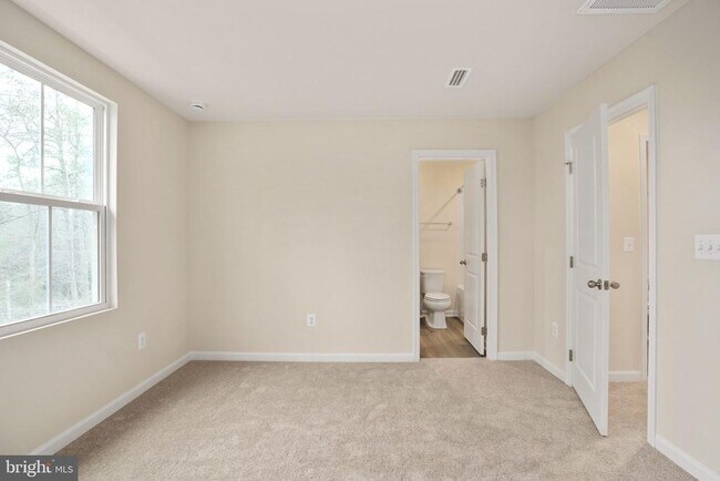 Building Photo - 7263 Congressional Cir