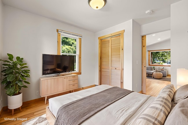 Building Photo - Unique 2-Bedroom, 1-Bathroom with Loft Space and Fenced-In Yard in Oakley