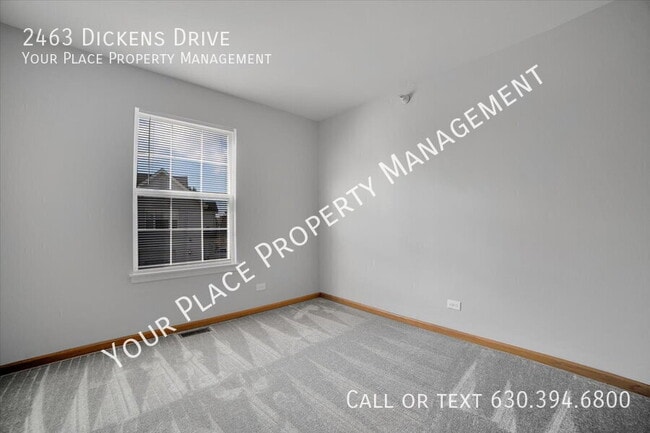 Building Photo - 2463 Dickens Dr