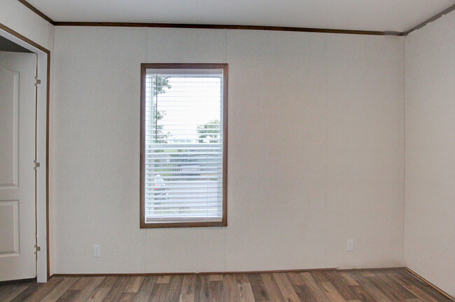 Building Photo - 295 Seays Rd