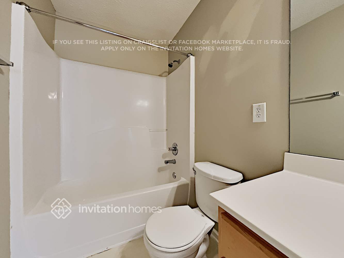 Building Photo - 305 Stone Valley Xin