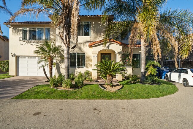 Building Photo - 15935 Archwood Ln