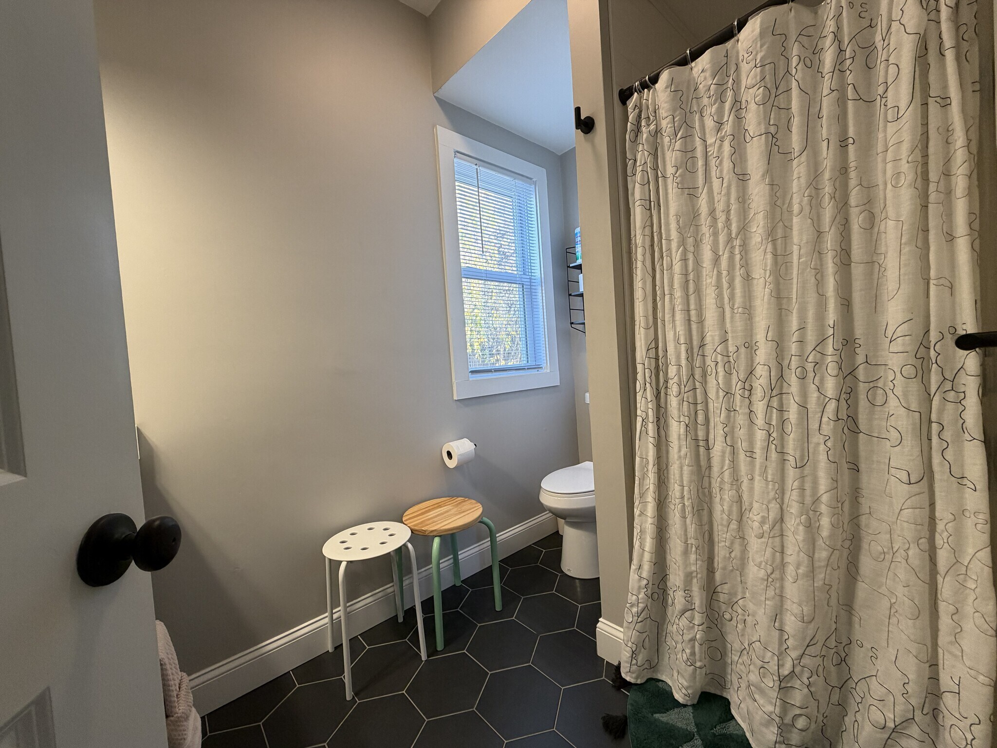 En-suite Bathroom - 153 Almy St